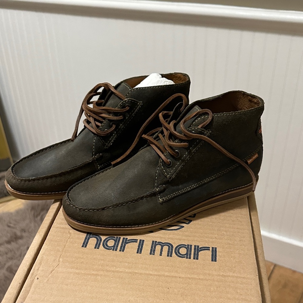 Hari Mari Men's Dark Brown Chukka Boots